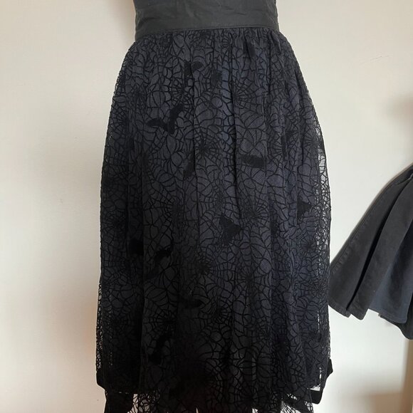 Hell Bunny "AMARANDE" Spiderweb Tulle 50's skirt **BNWT - Picture 3 of 4